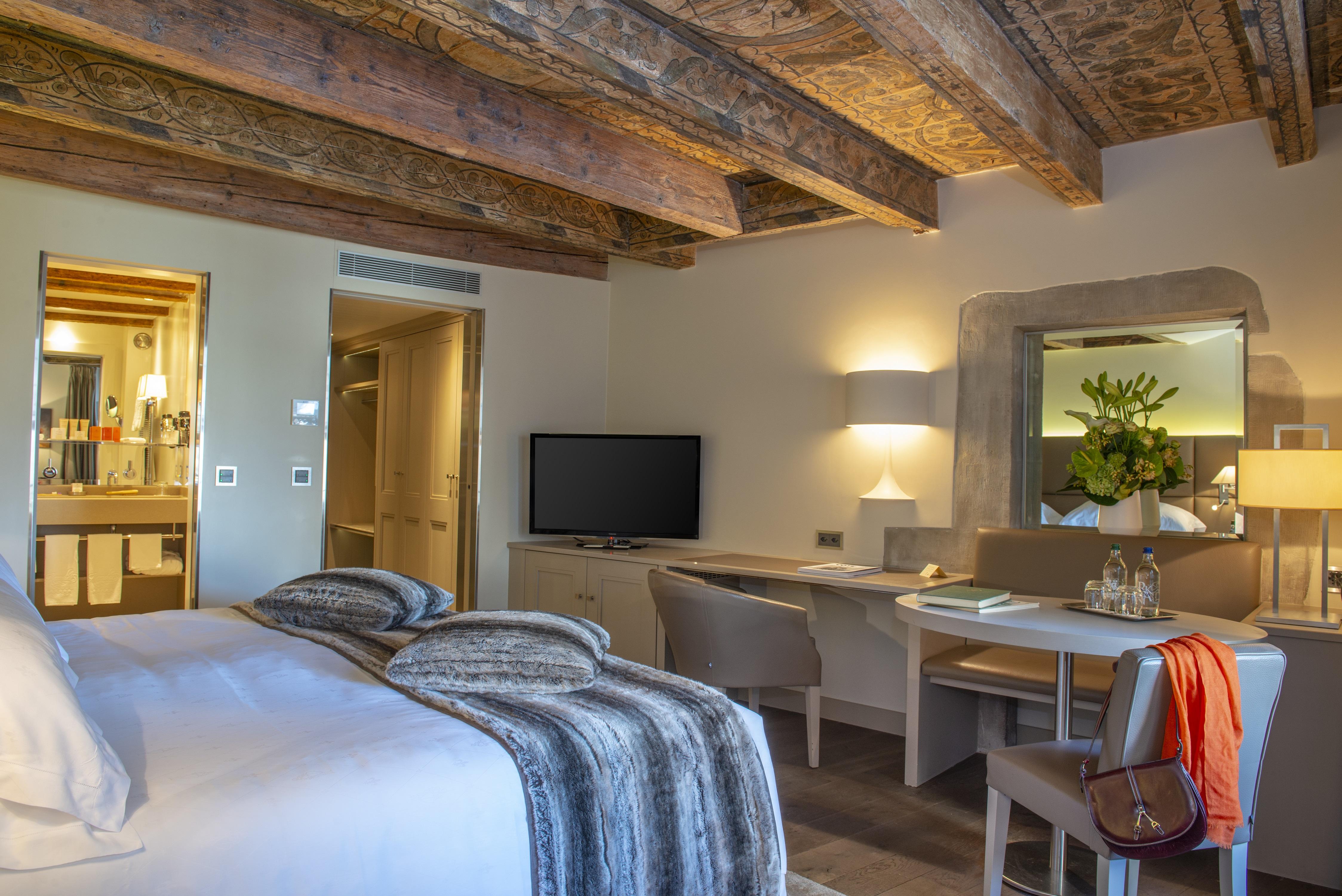 Hotel Les Armures Geneva Exterior photo A room at the hotel